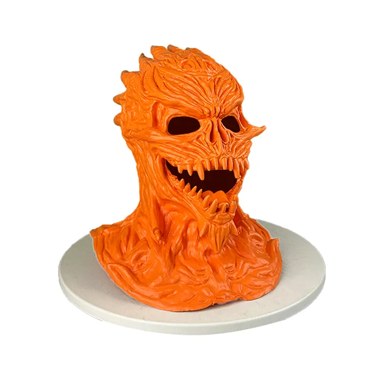 EVA Demon Mask: Halloweenin suosikkipäähineiden salaisuus